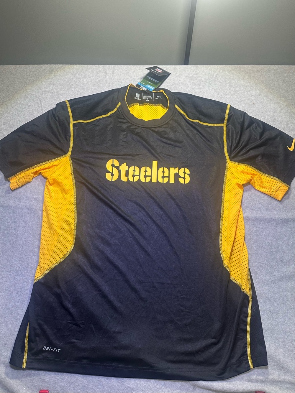 NWT Nike Steelers NFL On Field Hypercool Dri-FIT Shirt XL 2012